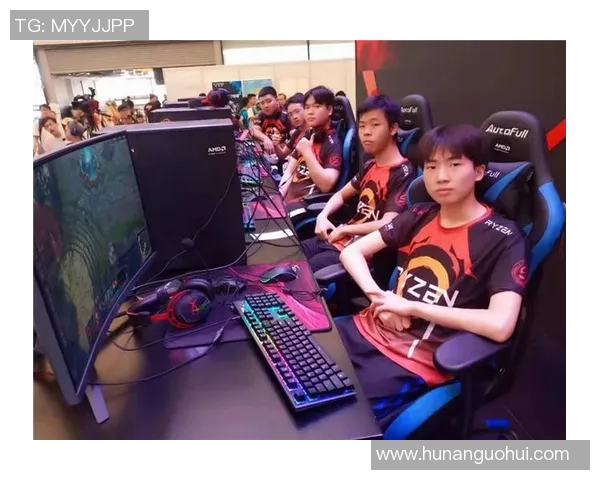 LNG战队的荣耀与挑战：英雄联盟职业赛场的奋斗历程纪实